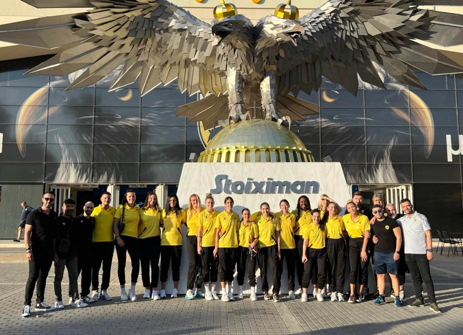 Η γυναικεία ομάδα βόλεϊ της ΑΕΚ επισκέφτηκε το Μουσείο της ΑΕΚ και το Μουσείο Προσφυγικού Ελληνισμού (ΦΩΤΟ)