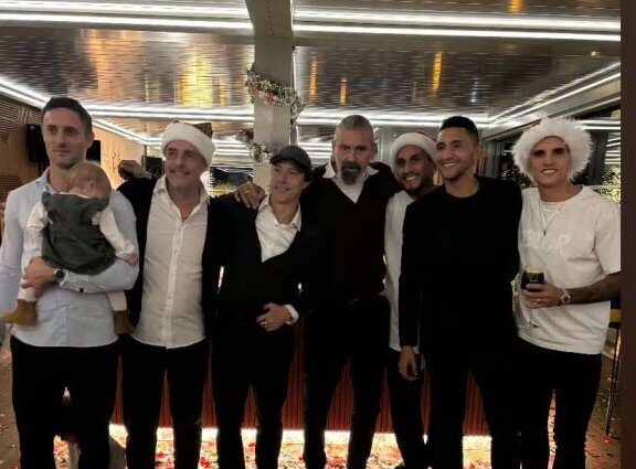 Ενότητα και γιορτινή ατμόσφαιρα στην ΑΕΚ – Οι Αργεντίνοι γιόρτασαν μαζί τα Χριστούγεννα (pic)