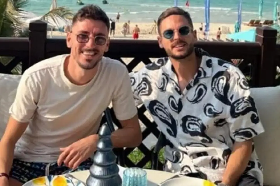 Μαζί στις χριστουγεννιάτικες διακοπές Γκατσίνοβιτς και Μλαντένοβιτς (pic)