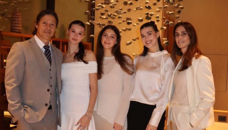 Αλμέιδα για το νέο έτος: «Εύχομαι αγάπη κι ευτυχία» (pic)