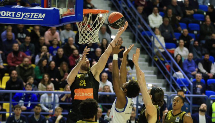 Κακό τέταρτο δεκάλεπτο και πάλι – Ήττα για την ΑΕΚ Betsson στην Καρδίτσα