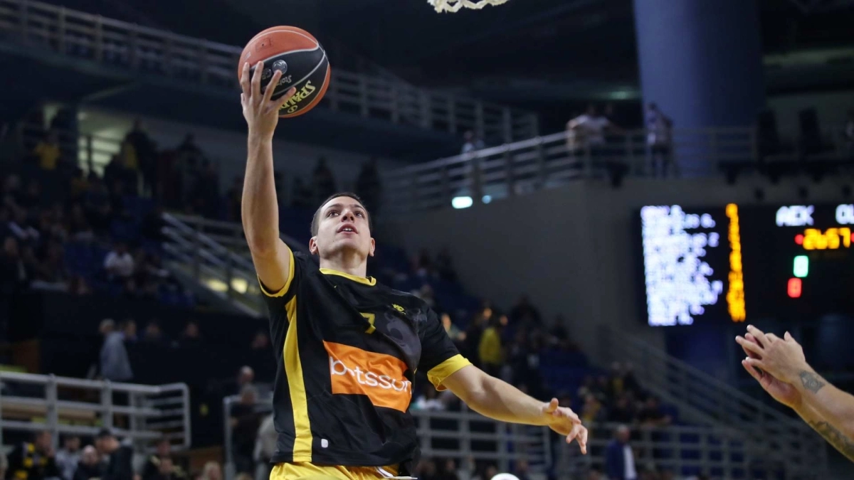 ΑΕΚ: Εκτός και ο Φλιώνης απέναντι στην Καρδίτσα