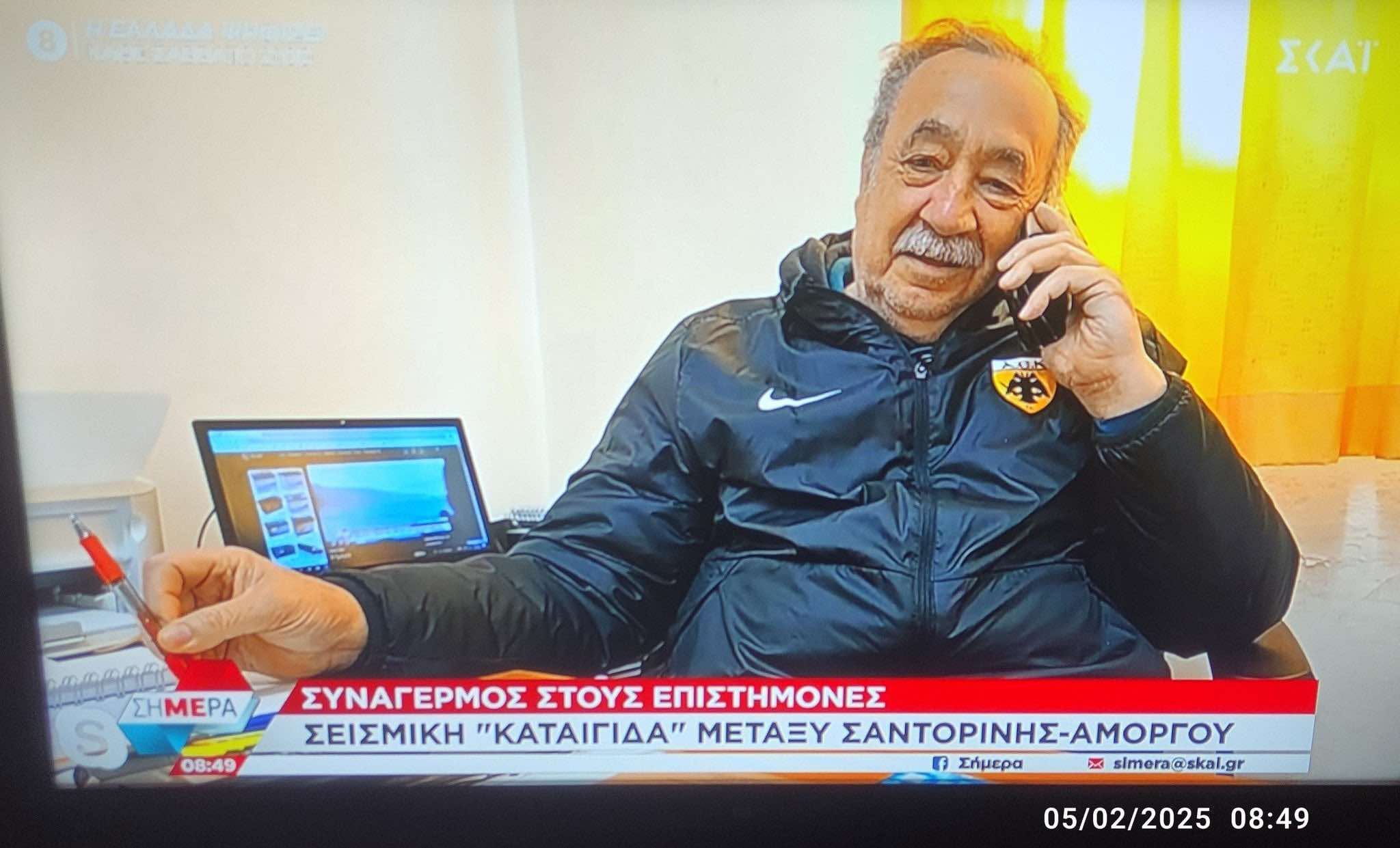 Η ΑΕΚ παντού! Ο Δήμαρχος Ανάφης βγήκε σε τηλεοπτική εκπομπή με ζακέτα της Ένωσης! (vid)