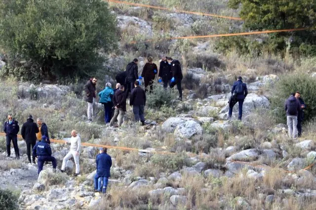 Τραγική εξέλιξη στον Τύρναβο: Η μητέρα του Βασίλη Καλογήρου αναγνώρισε τα ρούχα του γιου της – Τα πρώτα ευρήματα του ιατροδικαστή