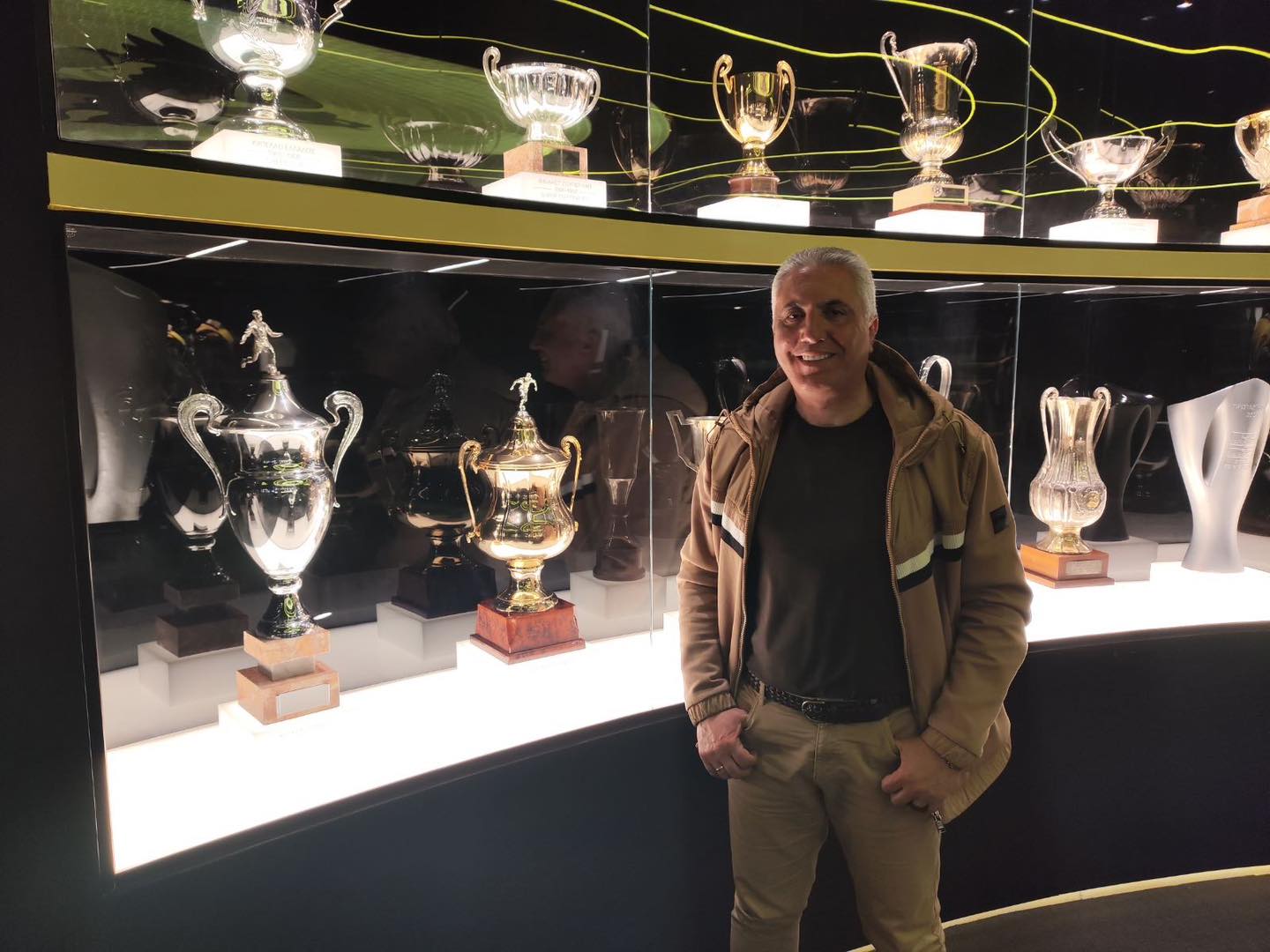 Επισκέφθηκε το Μουσείο Ιστορίας της ΑΕΚ ο Νίκος Κωστένογλου!