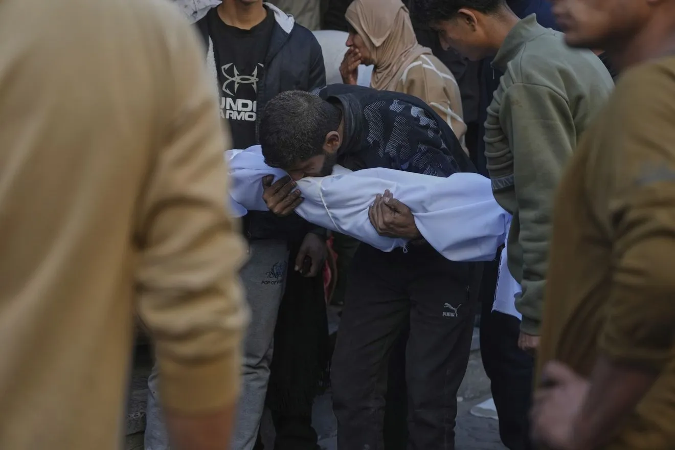 Σφαγή στη Γάζα: Πάνω από 330 νεκροί μετά το τέλος της ανακωχής Ισραήλ – Χαμάς