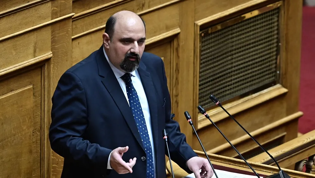 Αποκάλυψη «βόμβα» για τα Τέμπη: «E-mail Τριαντόπουλου σε Γεραπετρίτη και Σκέρτσο για το μπάζωμα»