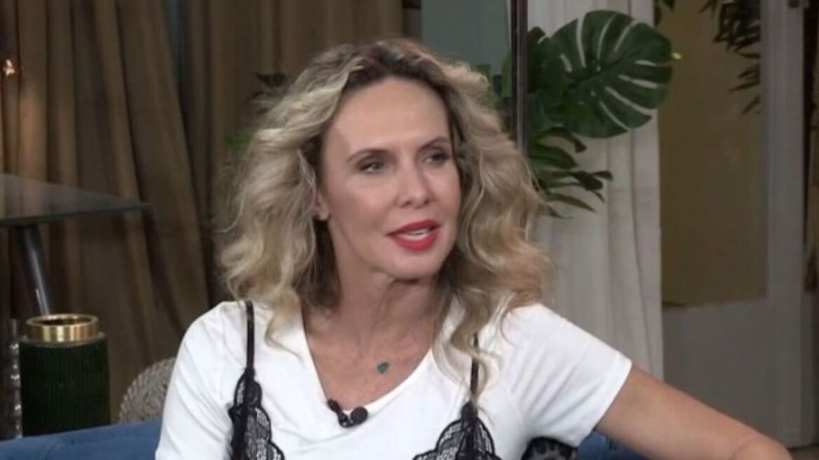 Παπούλια για Φιλιππίδη: «Ο Πέτρος κατέβαζε τα παντελόνια του και μου έδειχνε τα γεννητικά του όργανα»