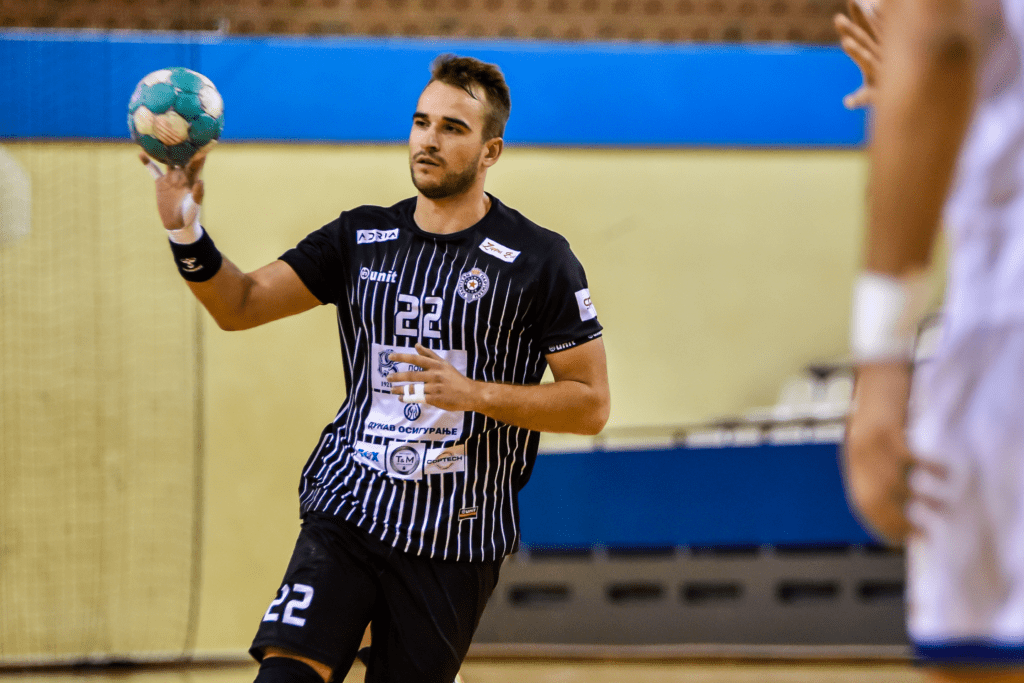 Ιβάν Μίτσιτς: «Υπερβολική η αντίδραση της ΑΕΚ να αποχωρήσει για τα αποδυτήρια»