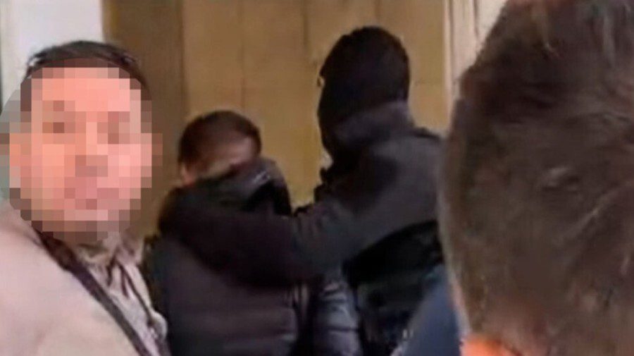 Δολοφονία Λυγγερίδη: Το δικαίωμα της σιωπής επικαλέστηκε ο 19χρονος φυσικός αυτουργός- «Φτου σου σκουπίδι!», φώναξε ο πατέρας
