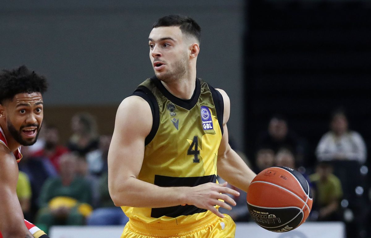 ΑΕΚ Betsson: Αμφίβολος ο Καράμπελας για Βίρτσμπουργκ λόγω ενοχλήσεων στον ώμο!