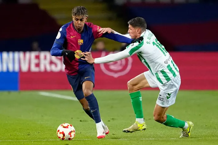 La Liga: Στοπ στη Μπαρτσελόνα από τη Μπέτις – Στο +4 από τη Ρεάλ