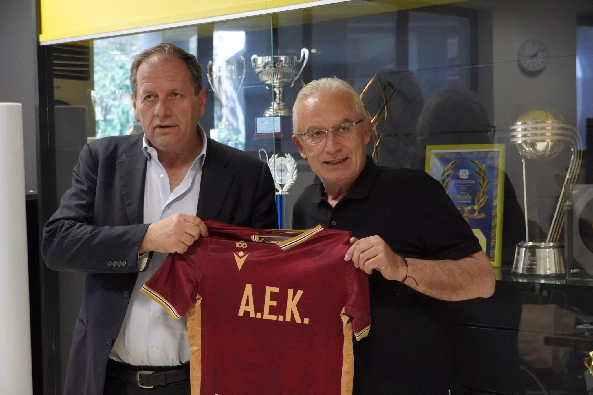 Δωρεά της ΑΕΚ Betsson στον Δήμο Αμφιλοχίας