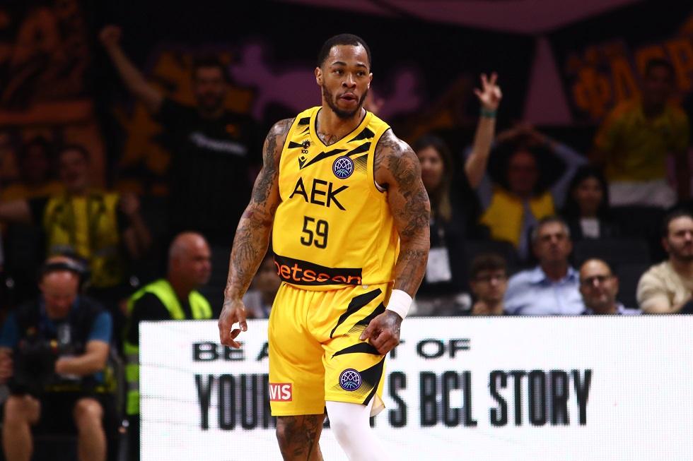 AEK Betsson – Ολυμπιακός: Χωρίς Κουζμίνσκας στην 12άδα – Μέσα ο Τάκερ
