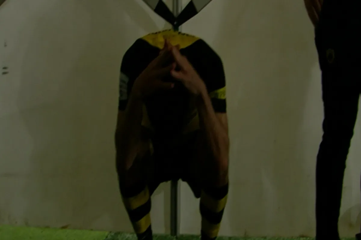 Λύγισε ο Μάνταλος μετά την πέμπτη ήττα της ΑΕΚ στα playoffs (ΦΩΤΟ)