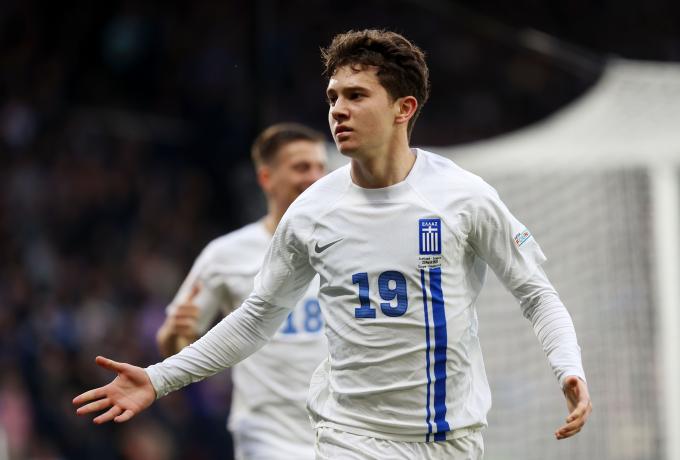 Πατέρας Καρέτσα: «Ανατριχίλα στη Σκωτία – Το ποδόσφαιρο ενώνει»