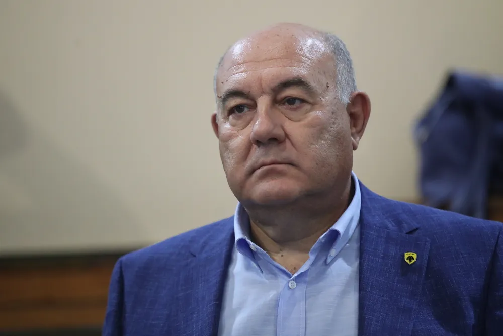 Παπασταμάτης: «Ή θα λυθεί το πρόβλημα ή αλλιώς δεν παίζουμε» (VIDEO)