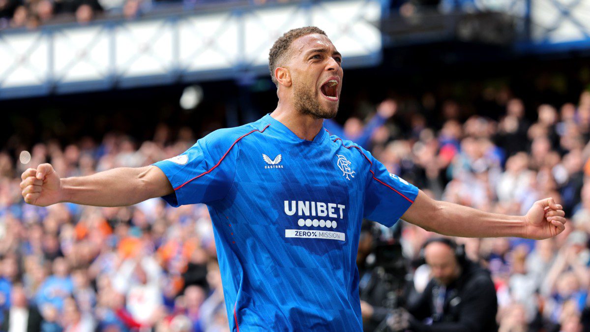 Ντέσερς: «Η ΑΕΚ ενδιαφέρεται για εμένα – Θα μιλήσουμε»
