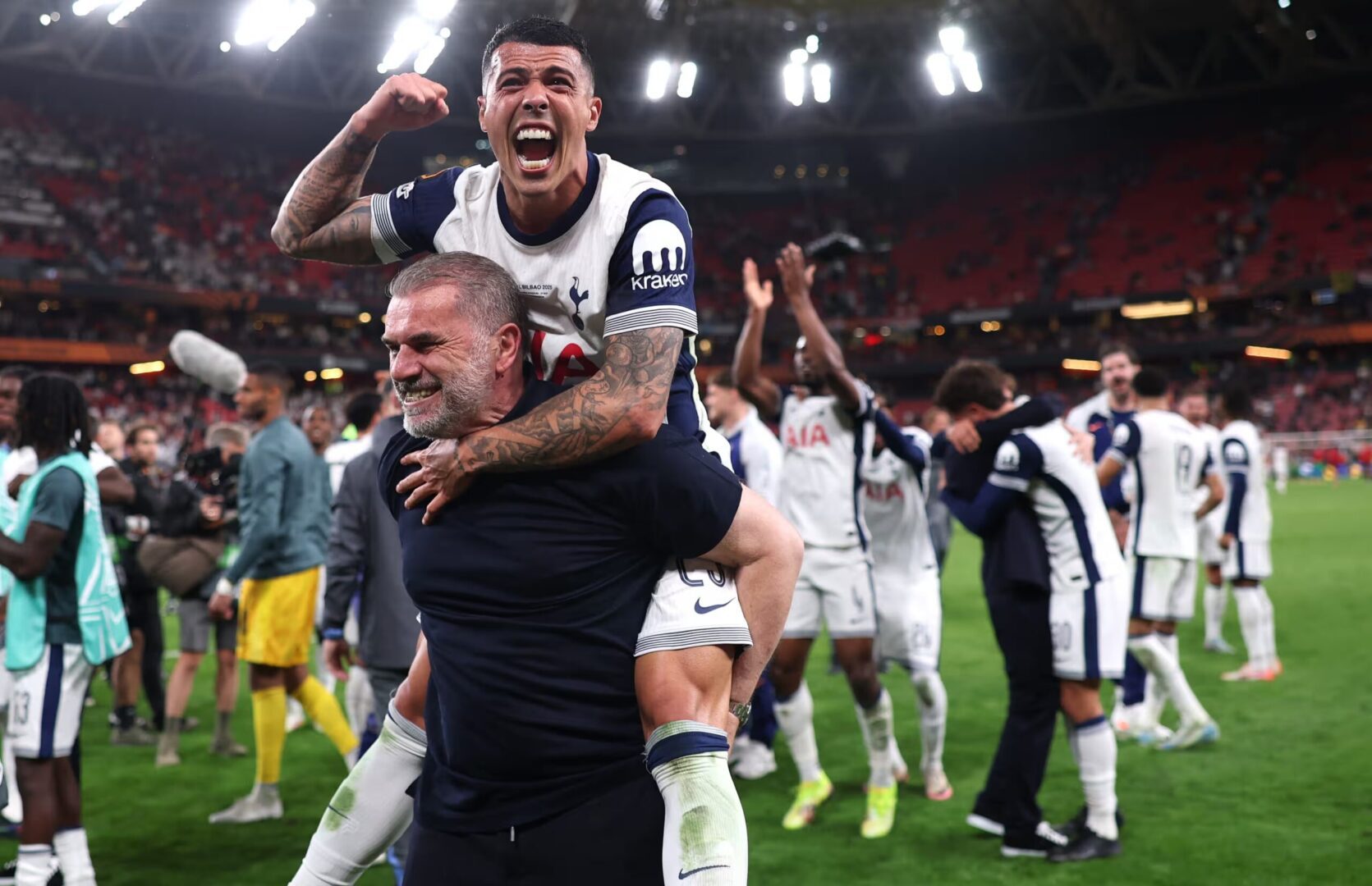 Πέδρο Πόρο: «Εμείς θέλουμε να μείνει ο Ποστέκογλου»