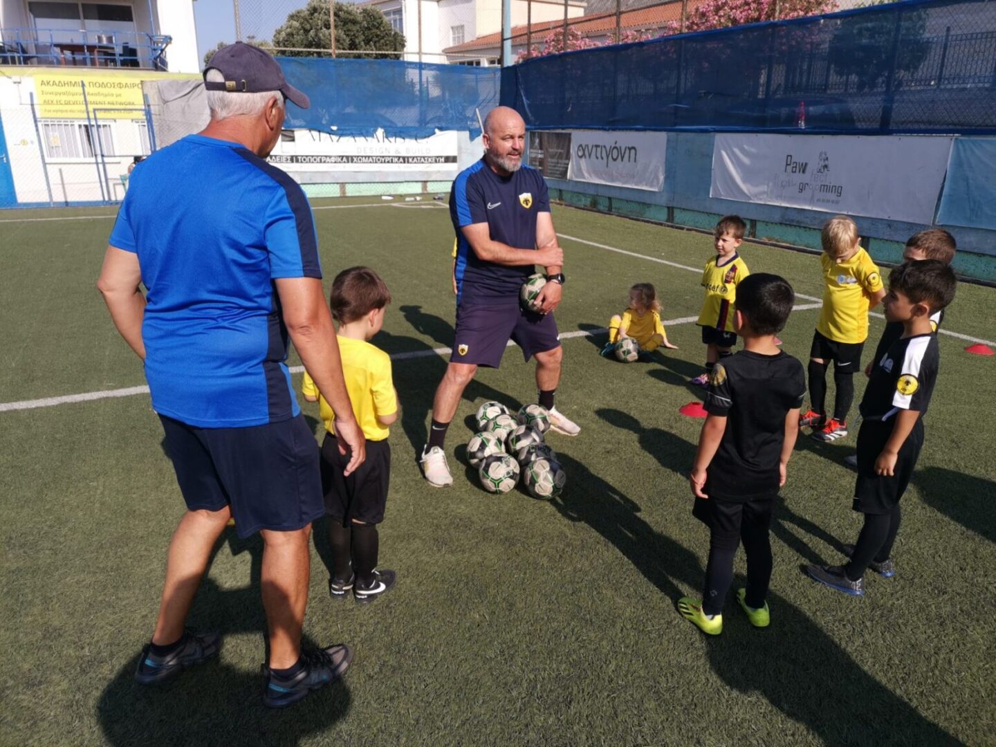 Στα Χανιά ο Στέλιος Ορφανίδης για το Δίκτυο Ακαδημιών της ΑΕΚ (ΦΩΤΟ)