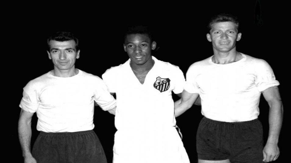 Σαν σήμερα 28/6: Όταν η ΑΕΚ υποδέχτηκε τον Πελέ και τη Σάντος