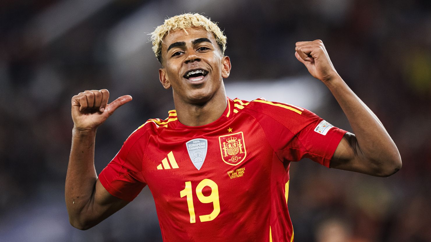 Αποκαλύψεις 29χρονης πορνοστάρ για Γιαμάλ: «Μου ζήτησε να τον επισκεφτώ στο σπίτι» (ΒΙΝΤΕΟ)