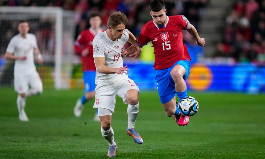 Και επίσημα στην Μπεσίκτας ο Γιούρασεκ!