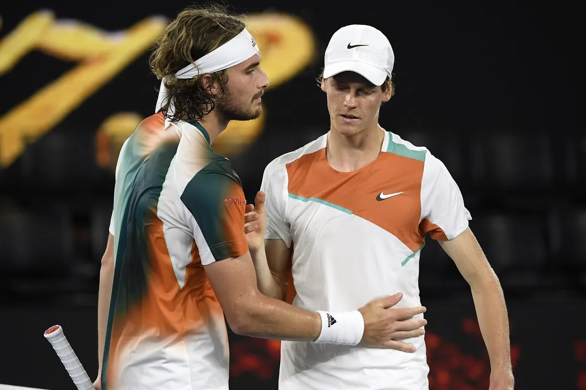 Ο Τσιτσιπάς προπονήθηκε με τον Γιάνικ Σίνερ ενόψει Wimbledon! (VIDEO)