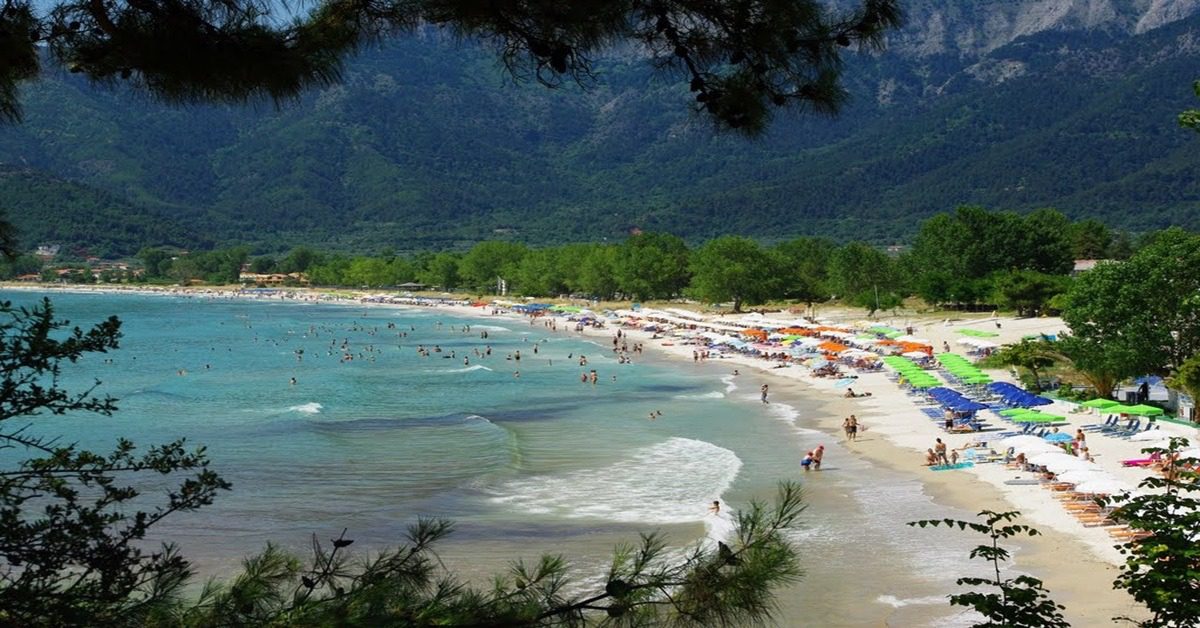 Σοκ σε παραλία της Θάσου: Άλογα άρχισαν να τρέχουν ανεξέλεγκτα – Στο νοσοκομείο 5χρονο κοριτσάκι