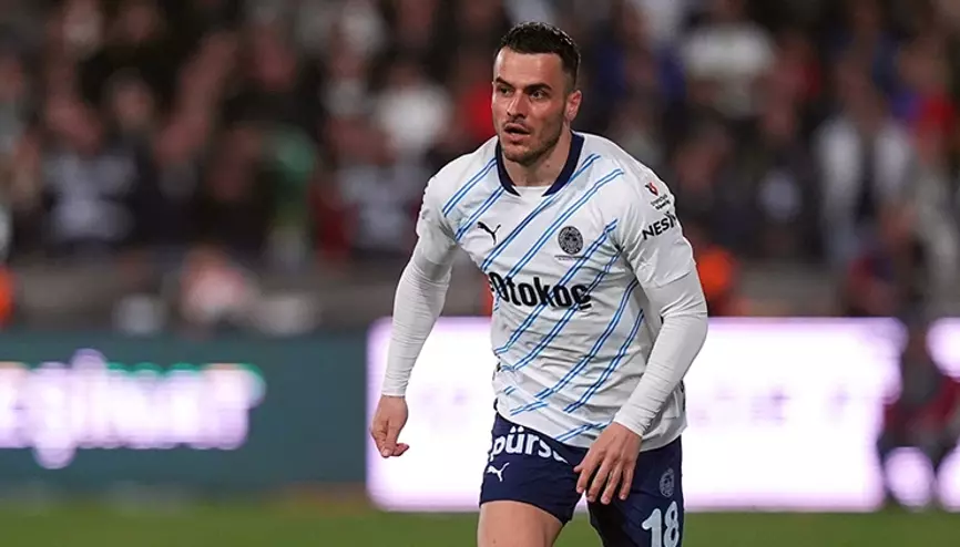 Ολυμπιακός: Σε διαπραγματεύσεις με τη Γιουβέντους για τον Φίλιπ Κόστιτς