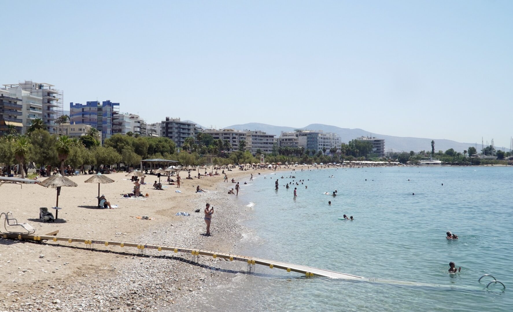 Μυστήριο με το κοριτσάκι στο Παλαιό Φάληρο – Φέρει τραύματα στο πρόσωπο