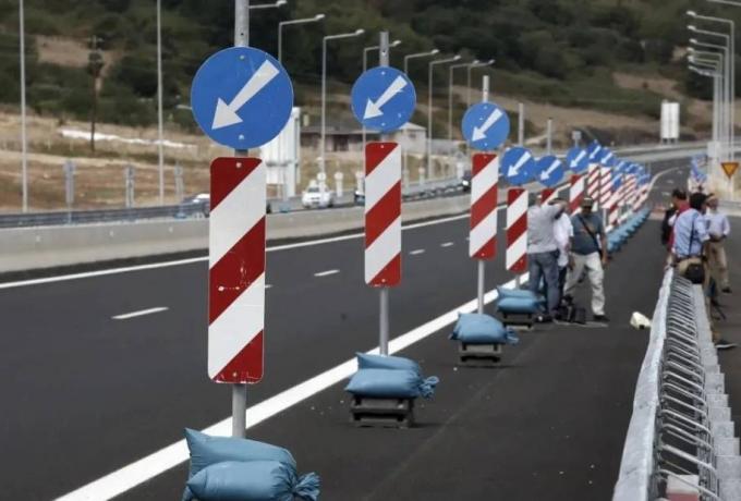 Πρέβεζα: Ξανά ανοιχτή μετά τη φωτιά η Ιόνια Οδός – Παραμένει κλειστή η κυκλοφορία στην Εθνική Ιωαννίνων – Άρτας