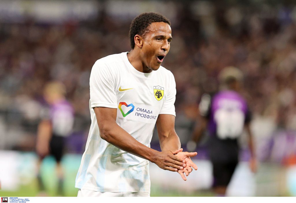 Ελίασον: «Απομένει άλλο ένα ματς»