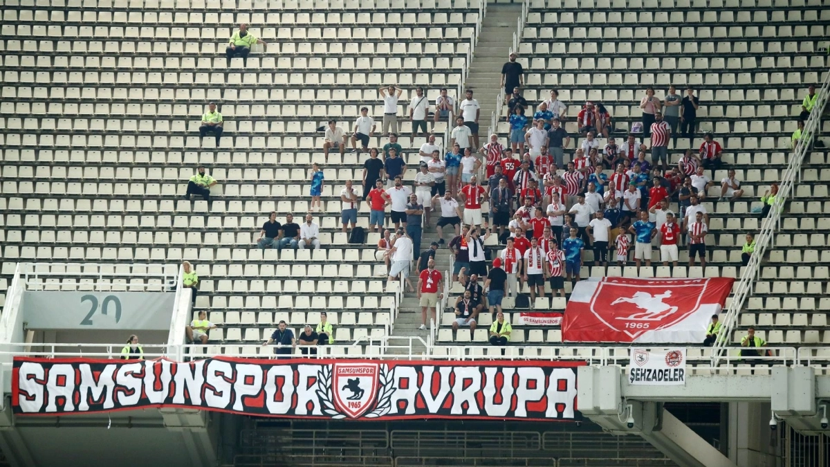 Europa League: Η UEFA έκοψε πανό των Τούρκων στη ρεβάνς με τον Παναθηναϊκό
