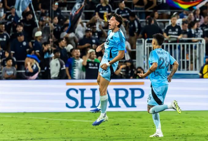 MLS: Ο Τριάντης εντυπωσίασε στο ντεμπούτο του με ασύλληπτο γκολ! (VIDEO)