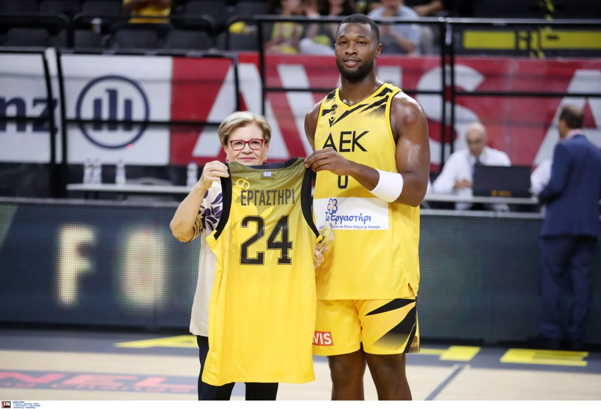 Μπάσκετ: Η AEK βράβευσε το «Εργαστήρι»