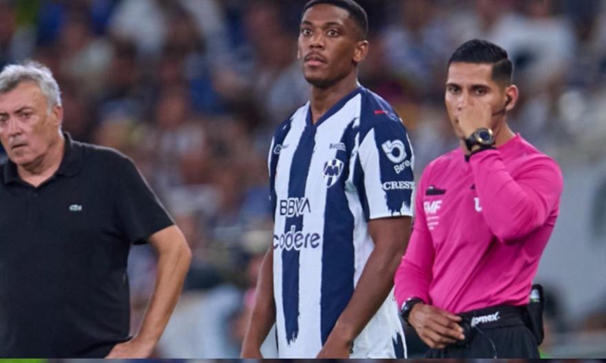 Μαρσιάλ: Κακό ξεκίνημα στο ντεμπούτο του με τη Μοντερέι (VIDEO)