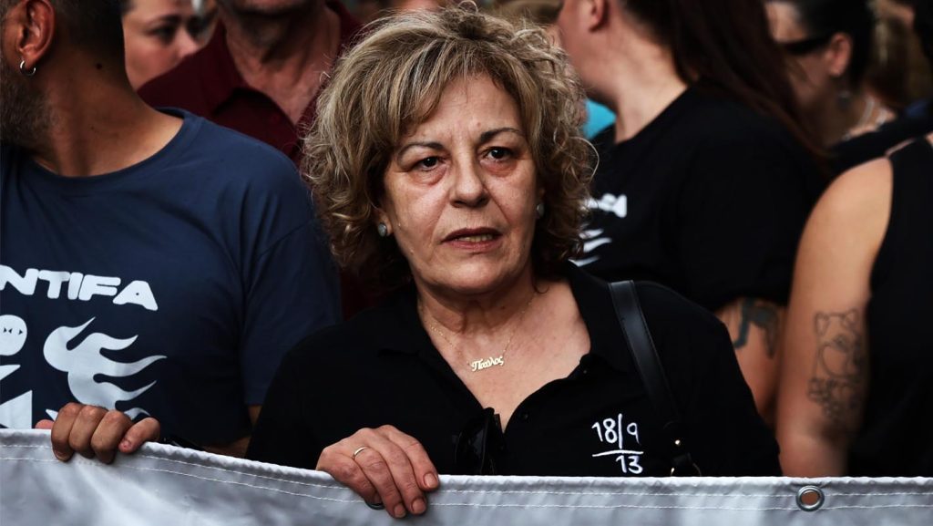 Μάγδα Φύσσα: «Οι δολοφόνοι έξω» – Το ξέσπασμά της για την αποφυλάκιση του Νίκου Μιχαλολιάκου