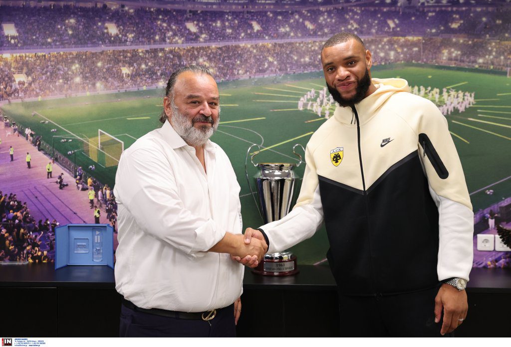 Μουκουντί: «Πολύ χαρούμενος που συνεχίζω με αυτόν τον σύλλογο»