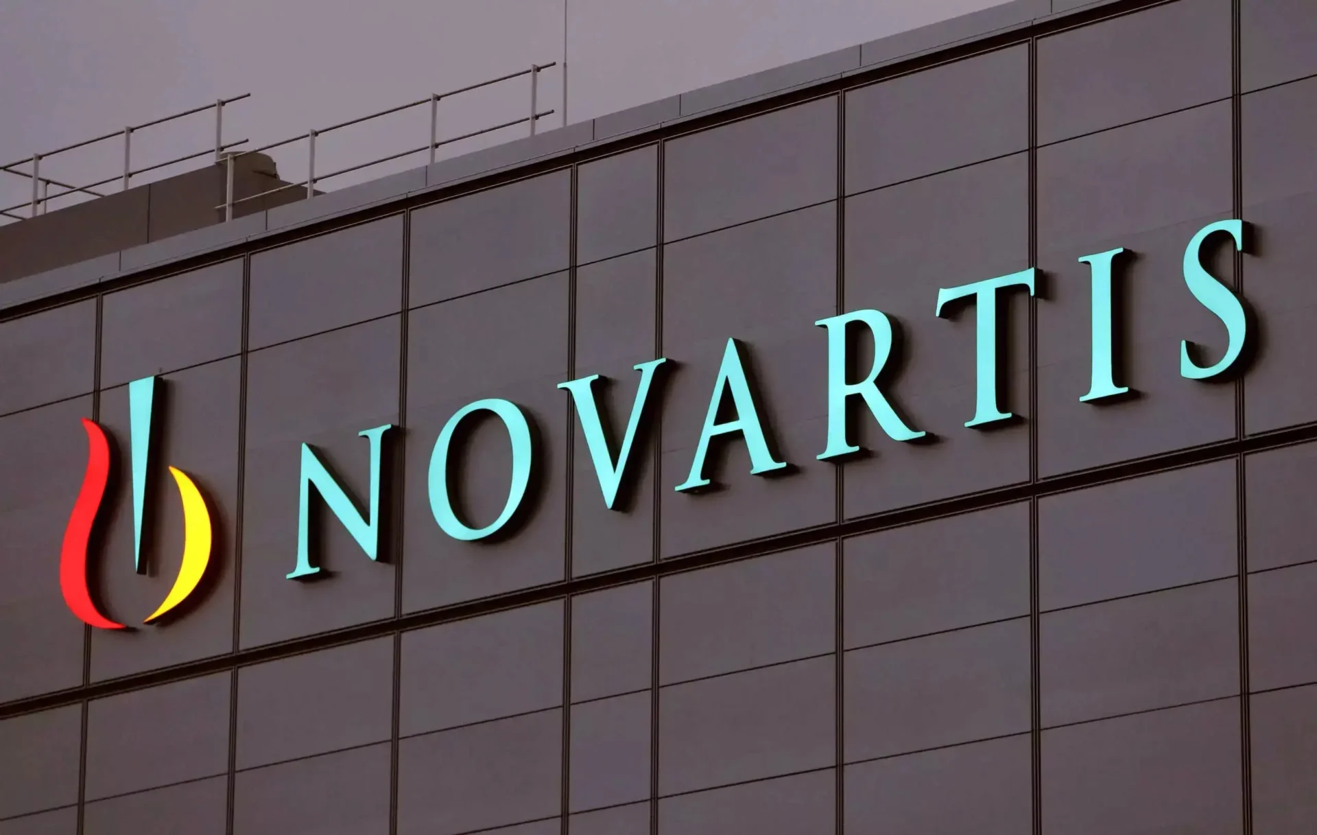 Υπόθεση Novartis: Ένοχοι οι «Μάξιμος Σαράφης» και «Αικατερίνη Κελέση»