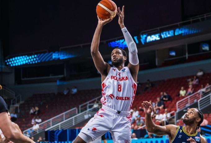EuroBasket 2025: Με Λόιντ και Πονίτκα στους «8» η Πολωνία – Νίκη επί της Βοσνίας με 80-72