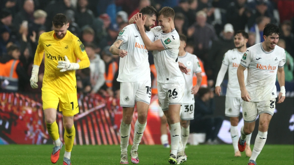 Carabao Cup: Η Σουόνσι «πέταξε» εκτός τη Νότιγχαμ του Ποστέκογλου με επική ανατροπή!
