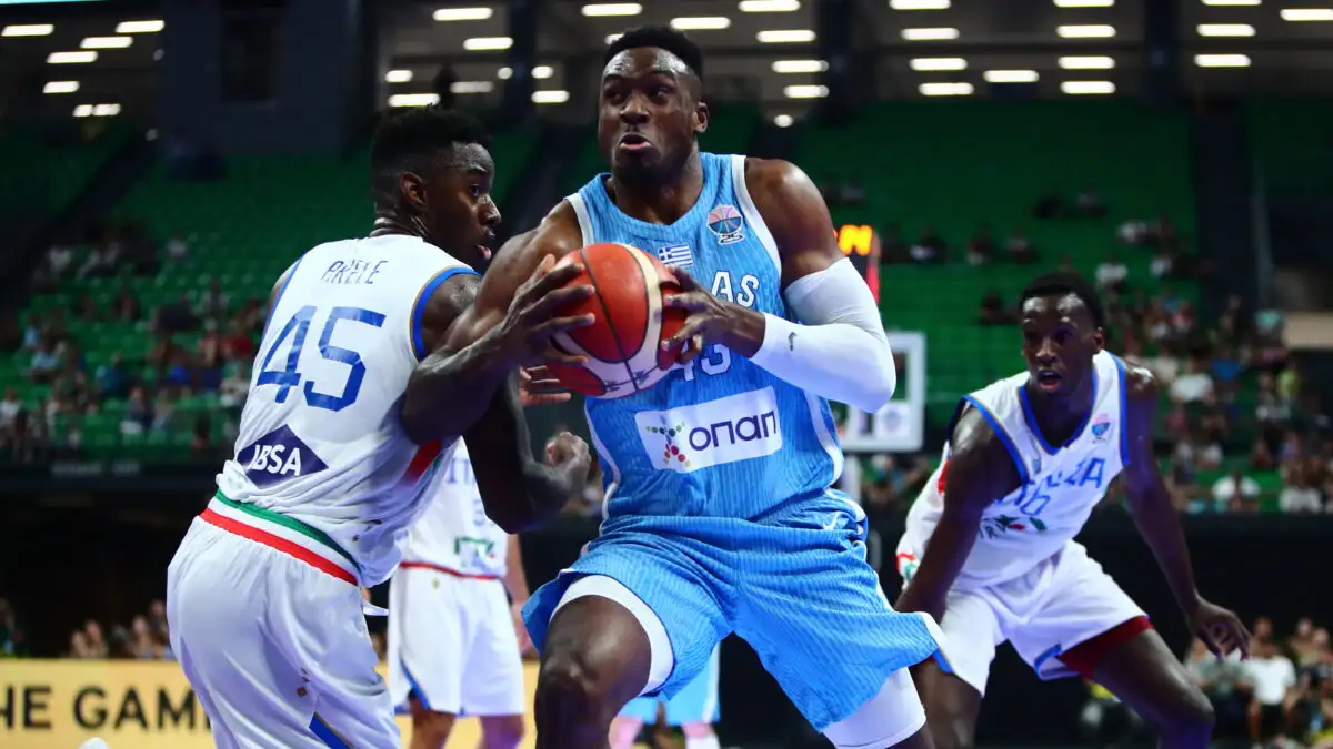 Το μήνυμα του Θανάση Αντετοκούνμπο πριν το κρίσιμο παιχνίδι με τη Βοσνία: «Να δώσουμε τα πάντα»