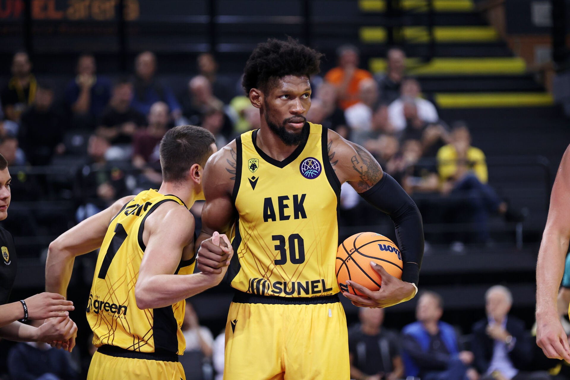 BCL: Ασταμάτητη η Βασίλισσα – Επικράτησε της Σολνόκι (91-77) μπροστά στον κόσμο της και έκανε το 2×2!