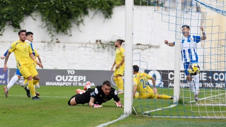 «Ξήλωμα» στην Καβάλα: Έδιωξε έξι παίκτες μετά το βαρύ 0-6 από τη Νίκη Βόλου