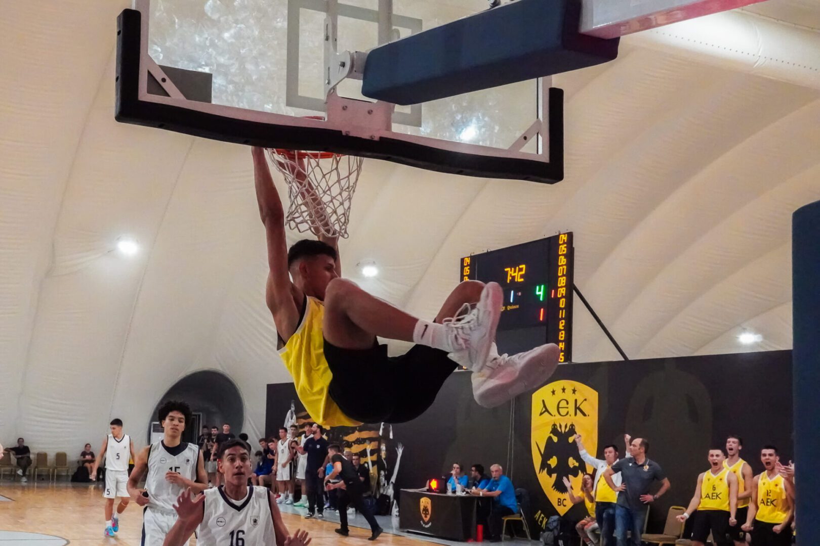 Τι θα γίνει με τον αγώνα της ΑΕΚ με τον ΑΣΕ Δούκα που διακόπηκε