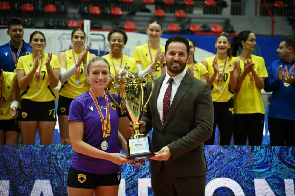 Ξηντάρα: «Η ΑΕΚ χρειάζεται τέτοιους τίτλους, είναι στο DNA της να τους κατακτά και είμαι πολύ χαρούμενη που το καταφέραμε»