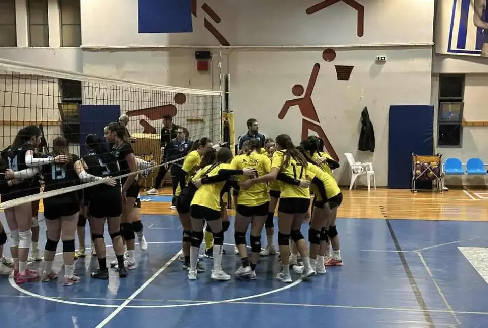 ΑΕΚ: Μία νίκη και μία ήττα για τα τμήματα Κ18 της Ακαδημίας Βόλεϊ Κοριτσιών