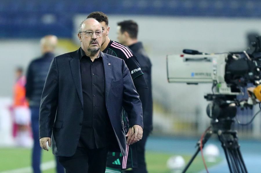 Ράφα Μπενίτεθ: «Χρειάζεται χρόνος για να δημιουργήσεις μια ομάδα που νικάει»