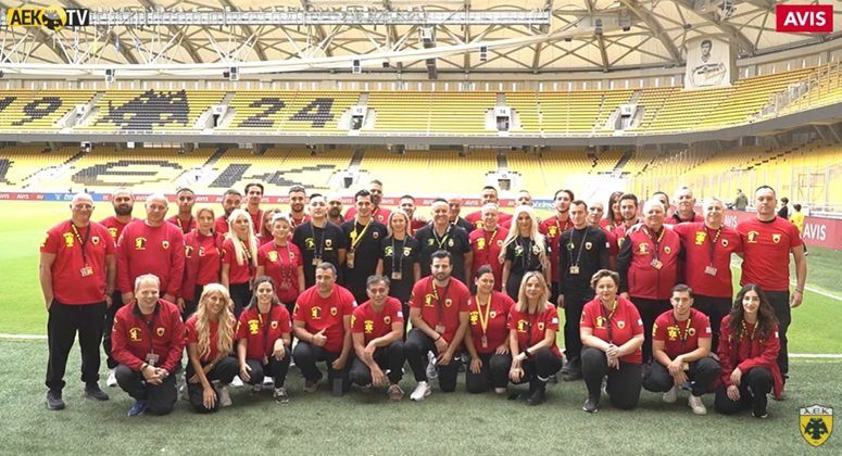 Conference League: Τα εύσημα της UEFA στο Medical Staff της ΑΕΚ (VIDEO)